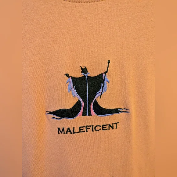 Uniqlo X Disney Villains Maleficent Crop T-Shirt - Size XL - Picture 3 of 8